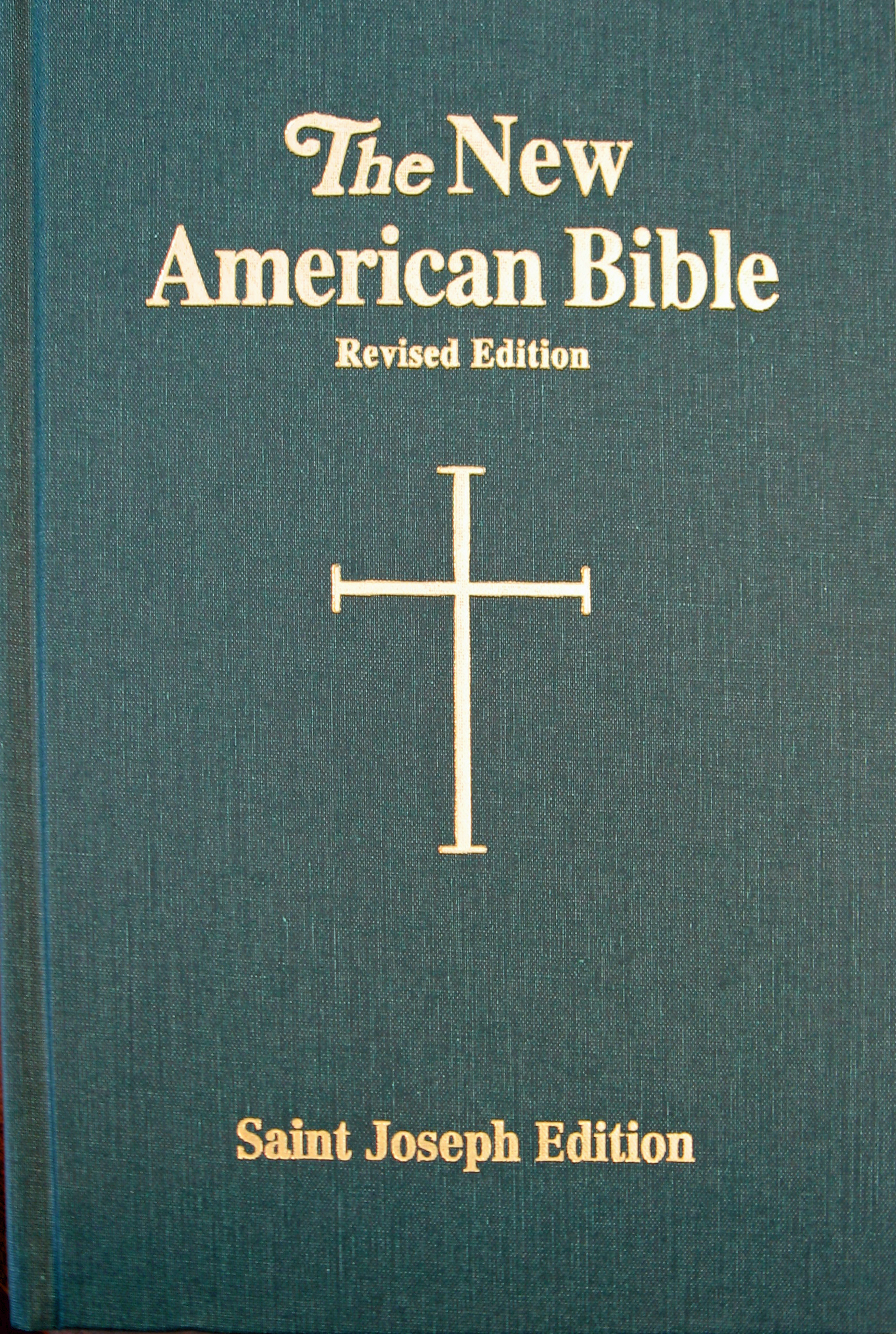 St. Joseph NABRE Full Size Student Ed. Green Hardcover Bible 9780899429632 611/67GN